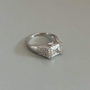 MEDA 14K White Gold Cubic Zirconia Ring Size 9.5